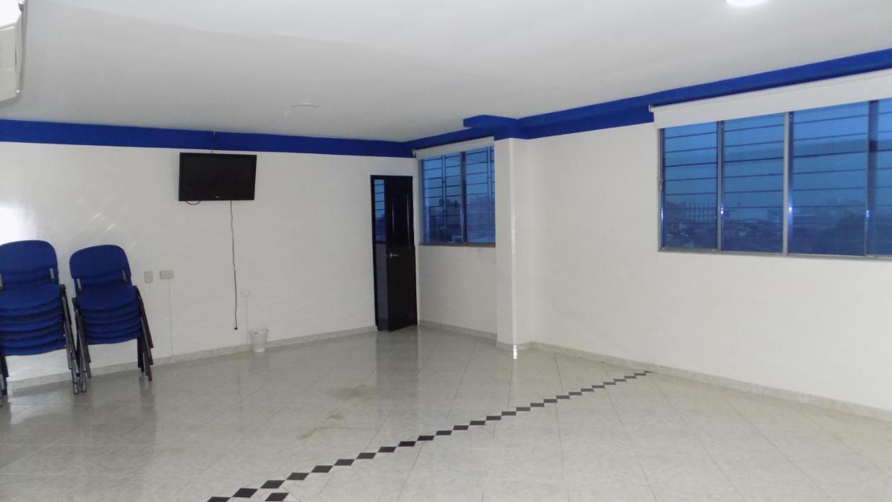 Hotel Luna Azul Флоренсия Экстерьер фото
