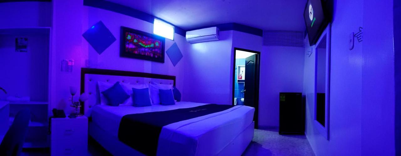 Hotel Luna Azul Флоренсия Экстерьер фото