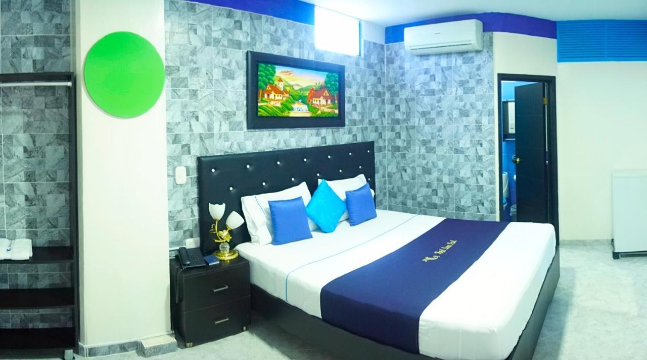 Hotel Luna Azul Флоренсия Экстерьер фото